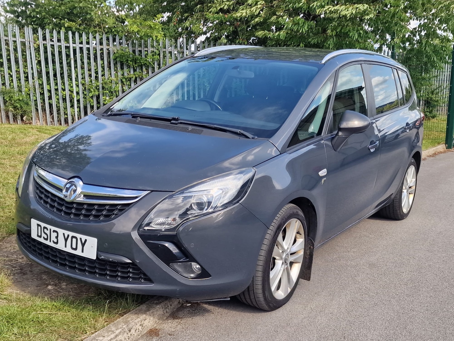 Used Vauxhall Zafira 2013 for sale - 77008375: Photo 5