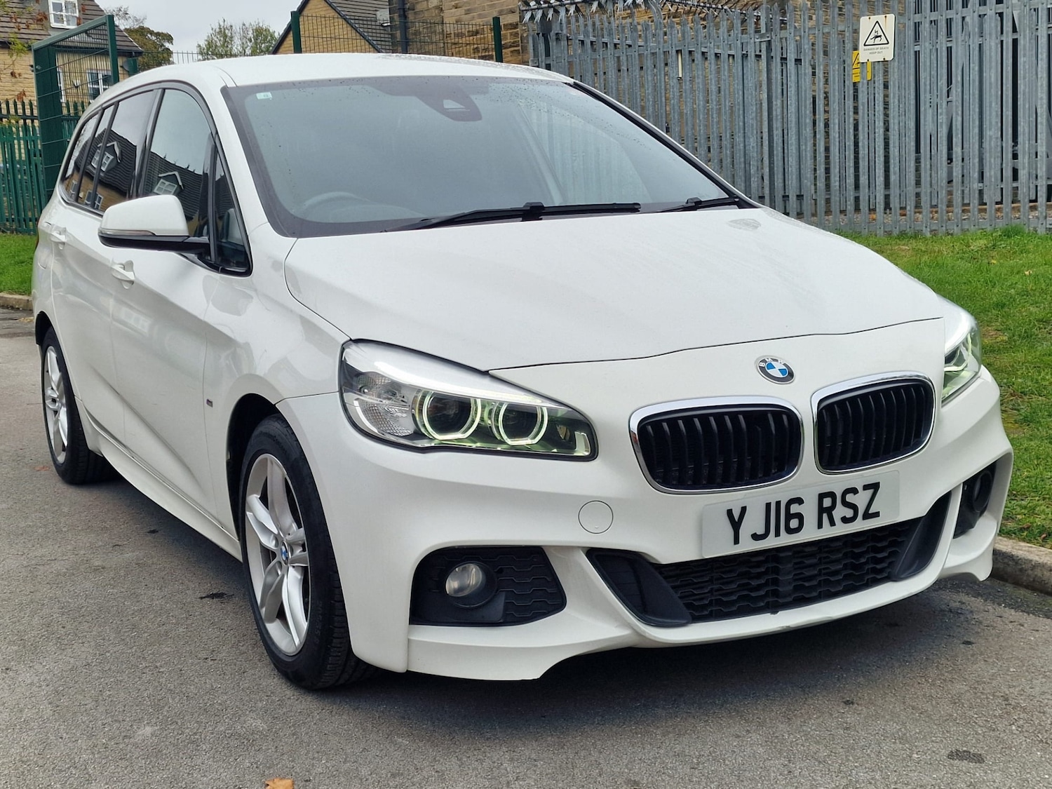 Used BMW 2 Series 2016 for sale - 76418270: Photo 5