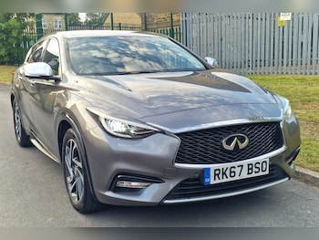Used Infiniti Q30 2017 for sale - 75561828: Photo