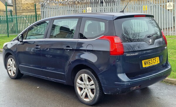 Used Peugeot 5008 2013 for sale - 74898579: Photo 16