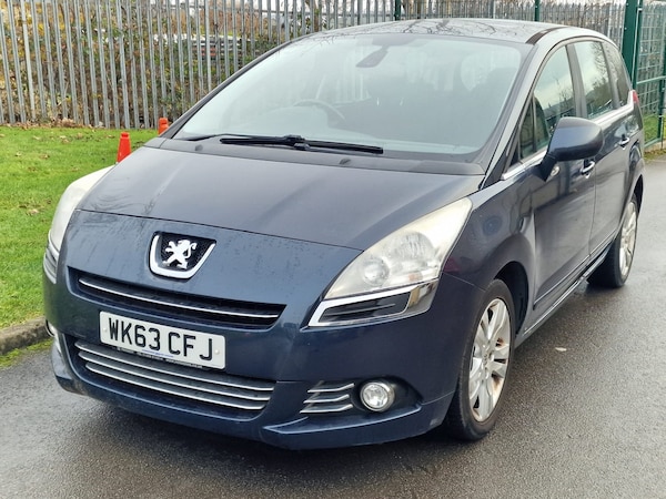 Used Peugeot 5008 2013 for sale - 74898579: Photo 20