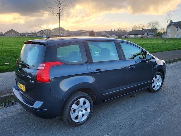Used Peugeot 5008 2013 for sale - 74898579: Photo 29