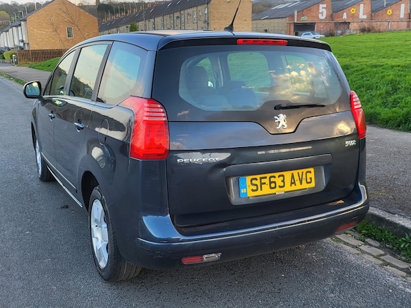 Used Peugeot 5008 2013 for sale - 74898579: Photo 32