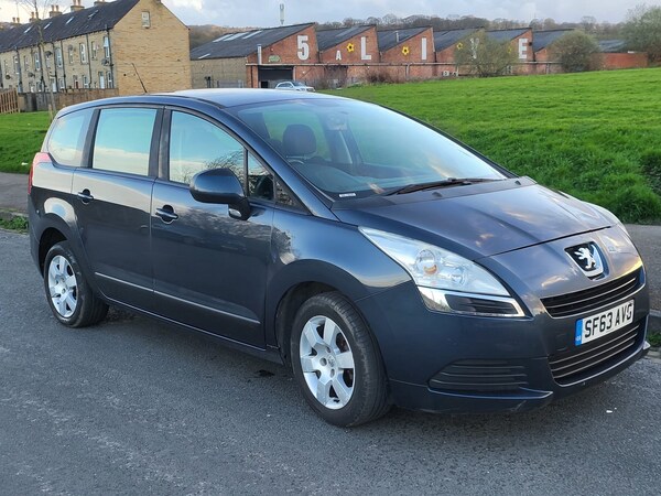 Used Peugeot 5008 2013 for sale - 74898579: Photo 34