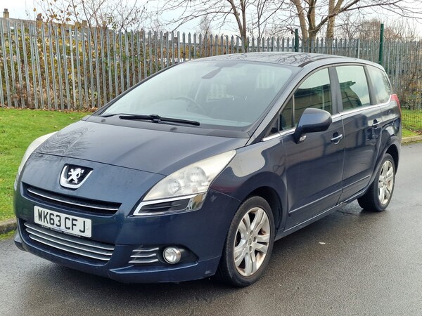 Used Peugeot 5008 2013 for sale - 74898579: Photo 9