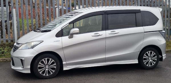 Used Honda Freed 2014 for sale - 74871367: Photo 4