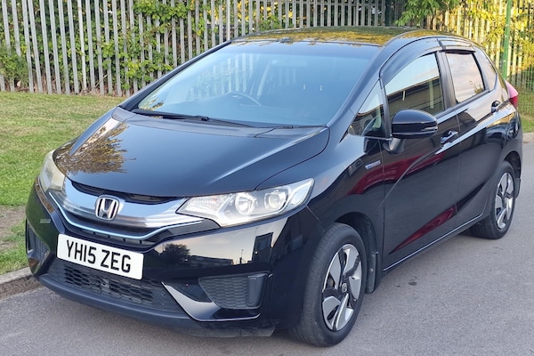 Used Honda Fit 2015 for sale - 75400437: Photo 3