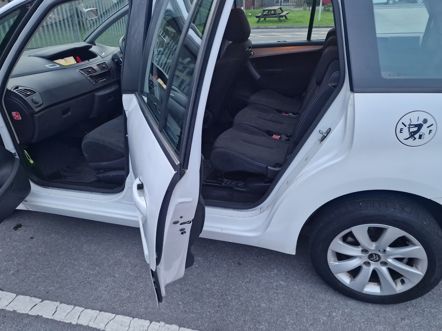 Vehicle 21
