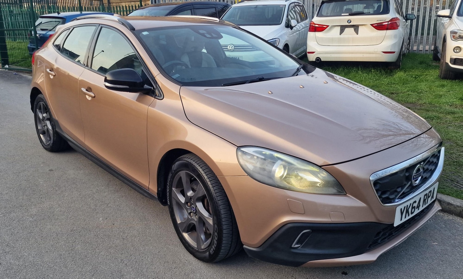 Used Volvo V40 2014 for sale - 77980082: Photo 16