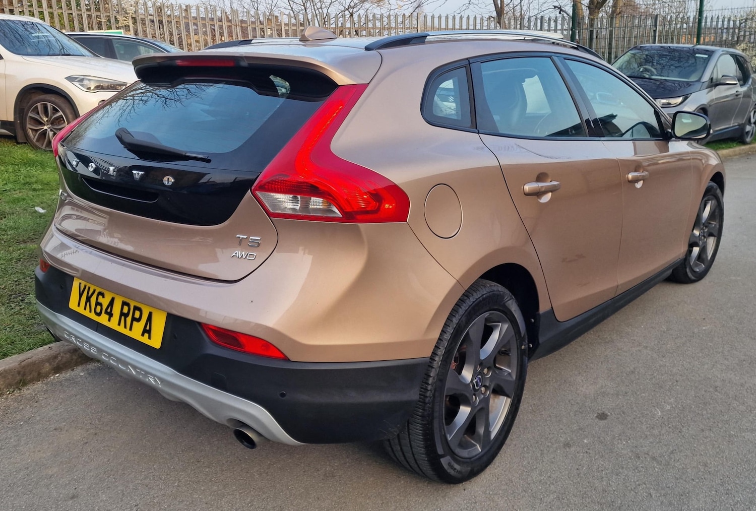 Used Volvo V40 2014 for sale - 77980082: Photo 22