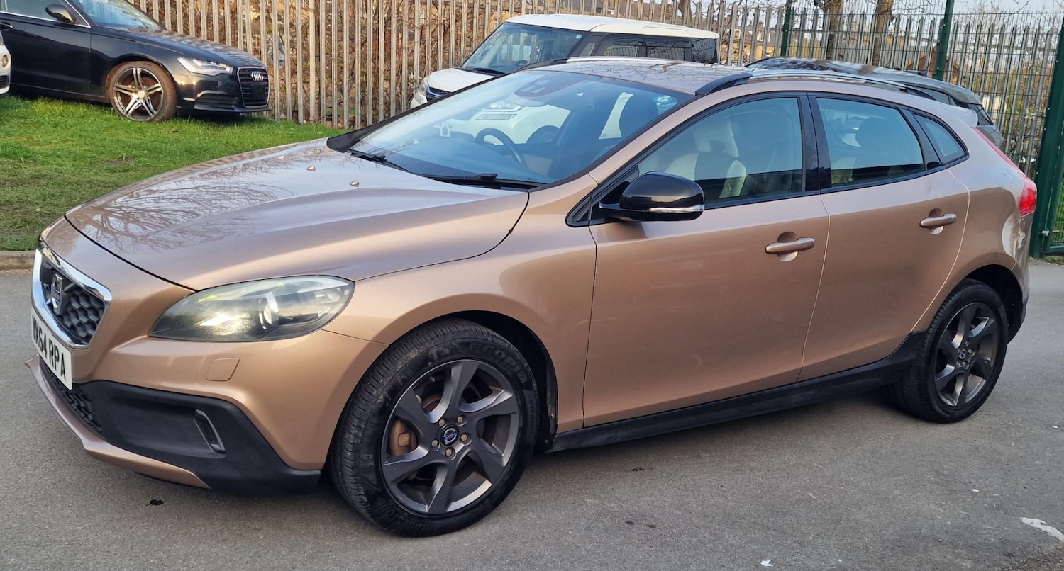 Used Volvo V40 2014 for sale - 77980082: Photo 29