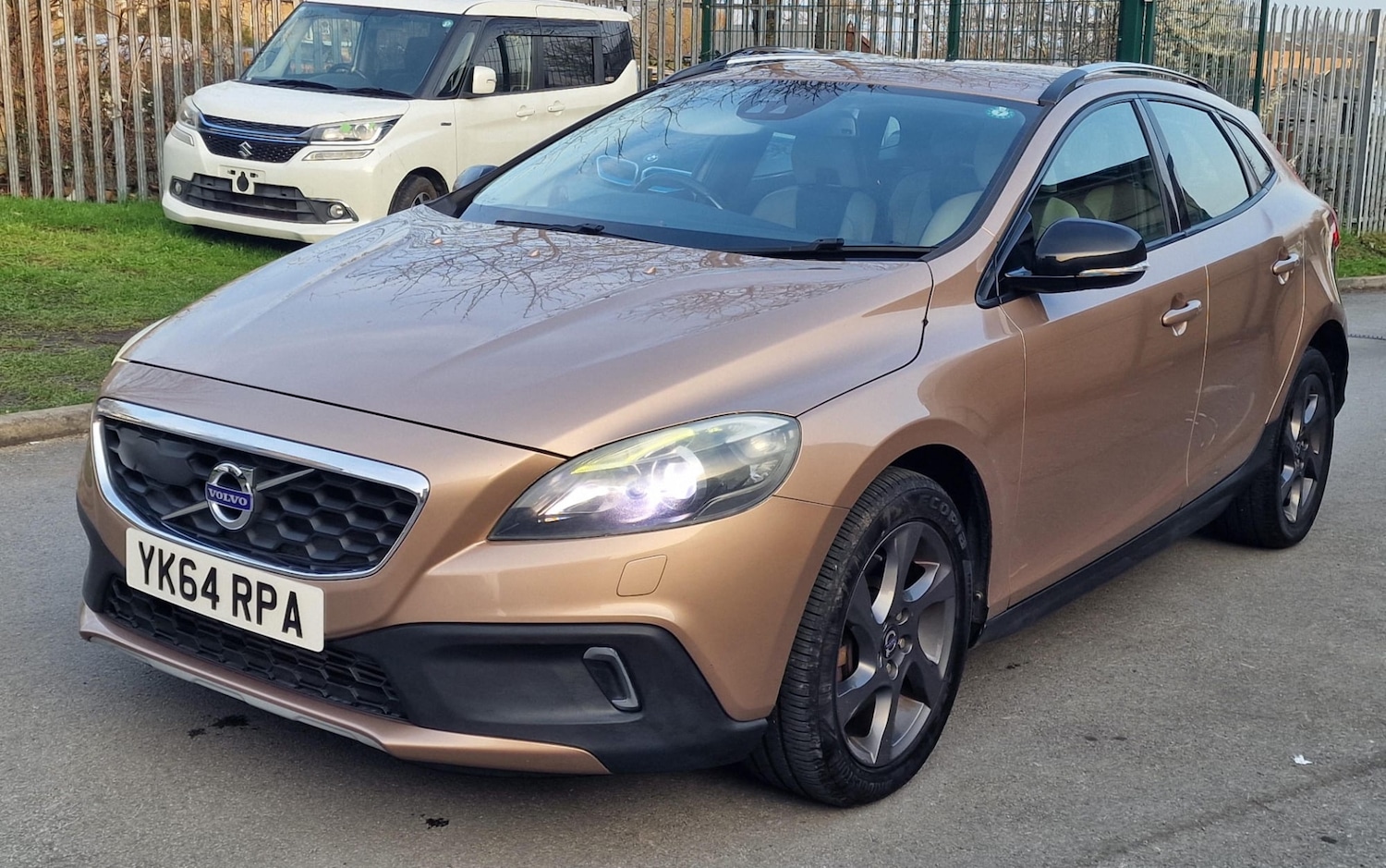 Used Volvo V40 2014 for sale - 77980082: Photo 35