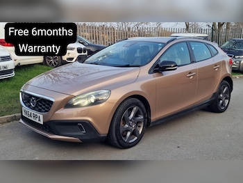 Used Volvo V40 2014 for sale - 77980082: Photo