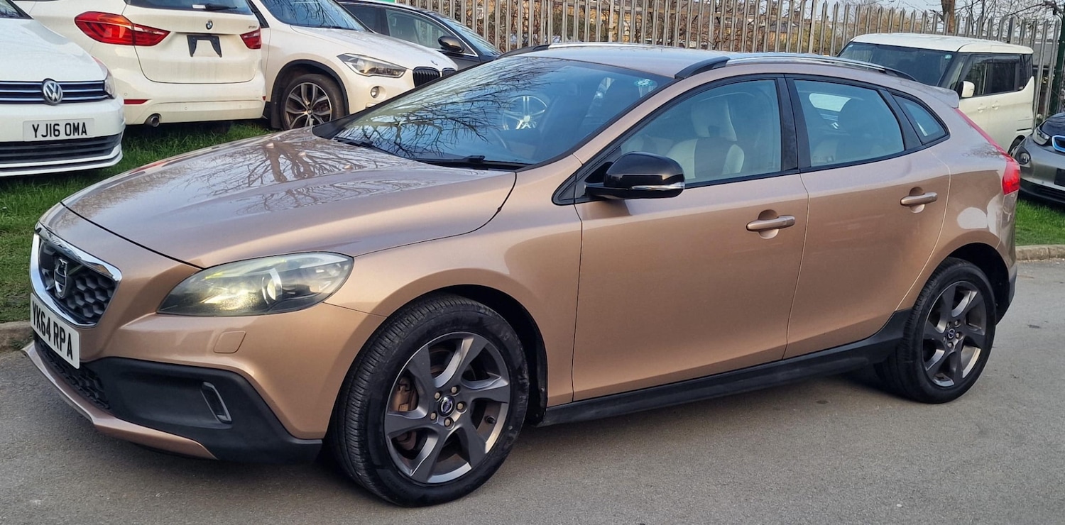 Used Volvo V40 2014 for sale - 77980082: Photo 4