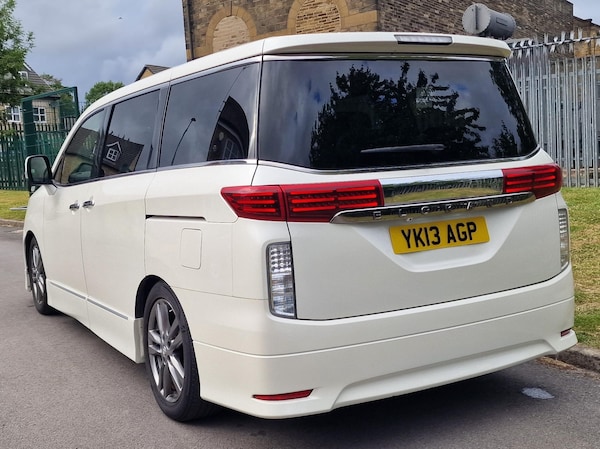 Used Nissan Elgrand 2013 for sale - 75033497: Photo 13