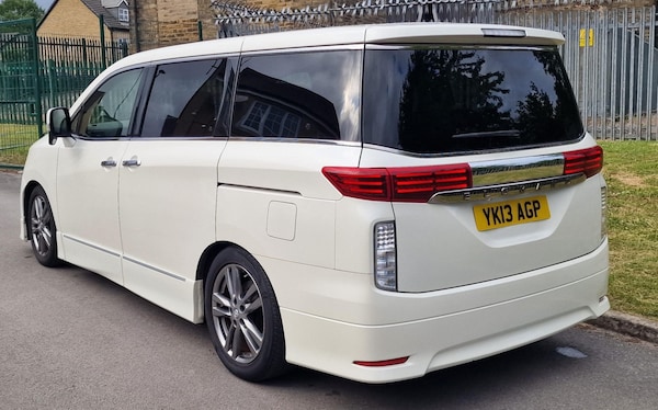 Used Nissan Elgrand 2013 for sale - 75033497: Photo 14
