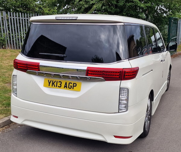 Used Nissan Elgrand 2013 for sale - 75033497: Photo 18