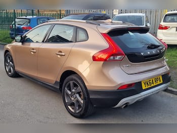Used Volvo V40 2014 for sale - 79815299: Photo