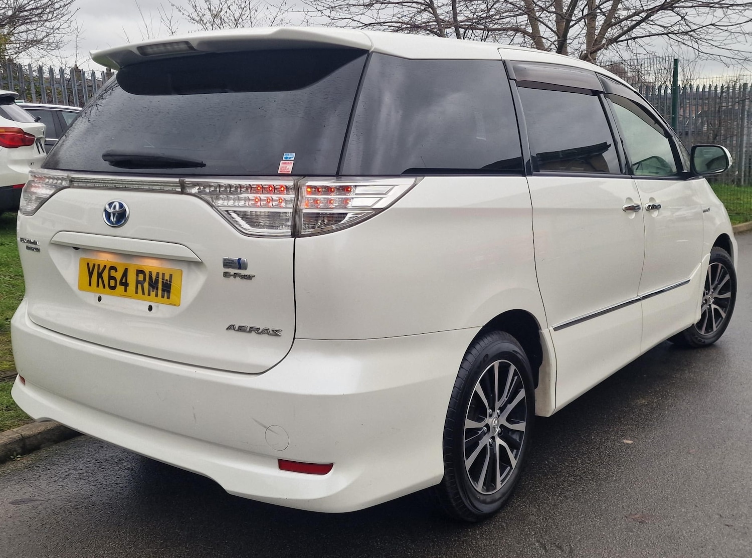 Used Toyota Estima 2014 for sale - 76974612: Photo 13