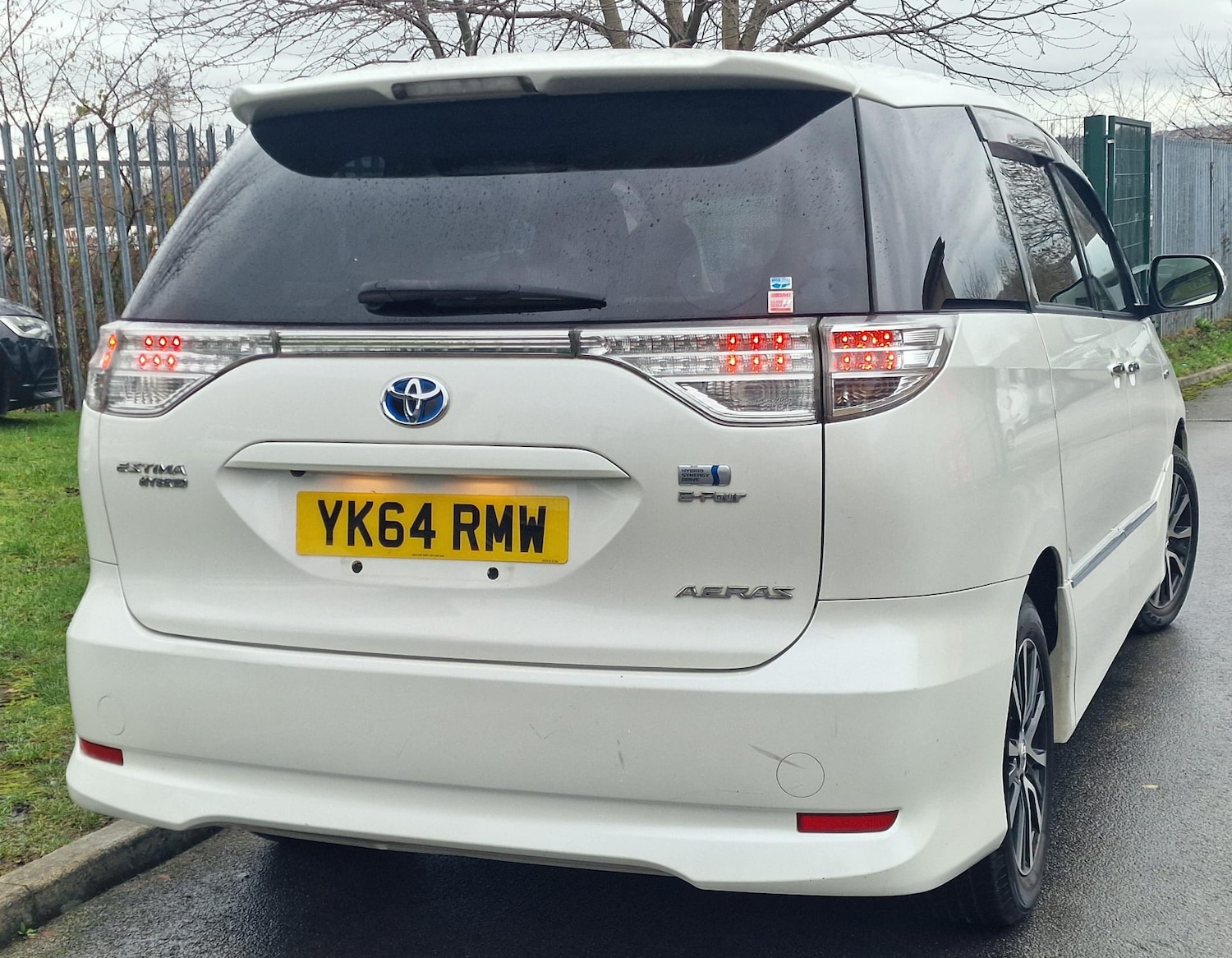 Used Toyota Estima 2014 for sale - 76974612: Photo 16