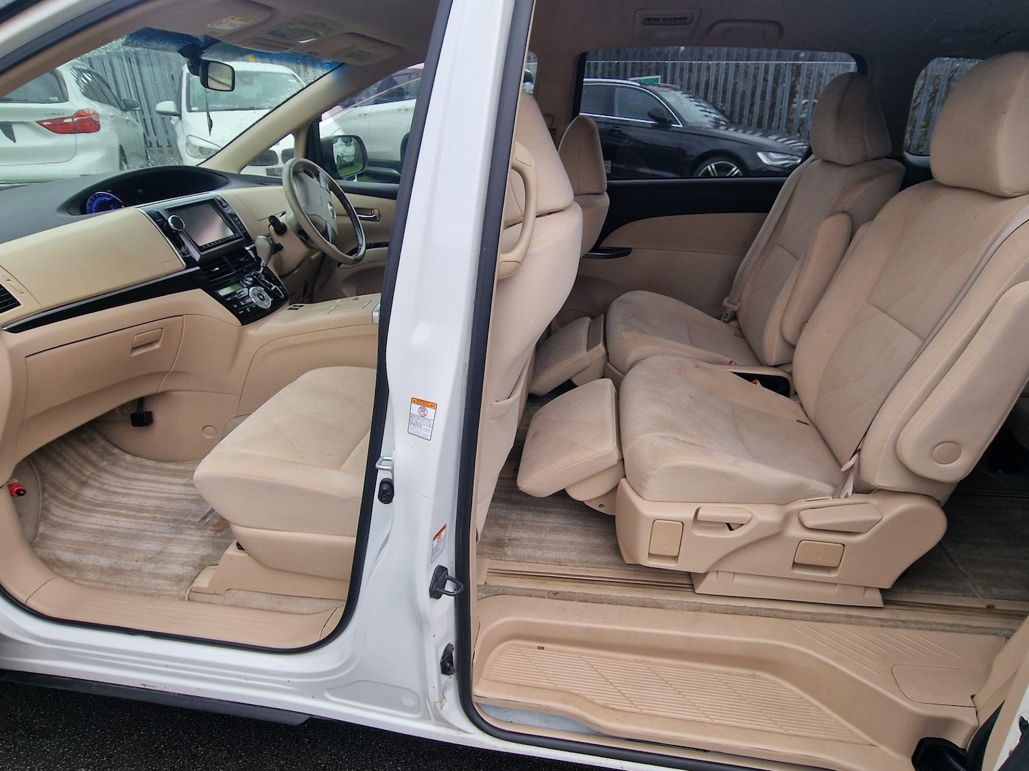 Used Toyota Estima 2014 for sale - 76974612: Photo 27