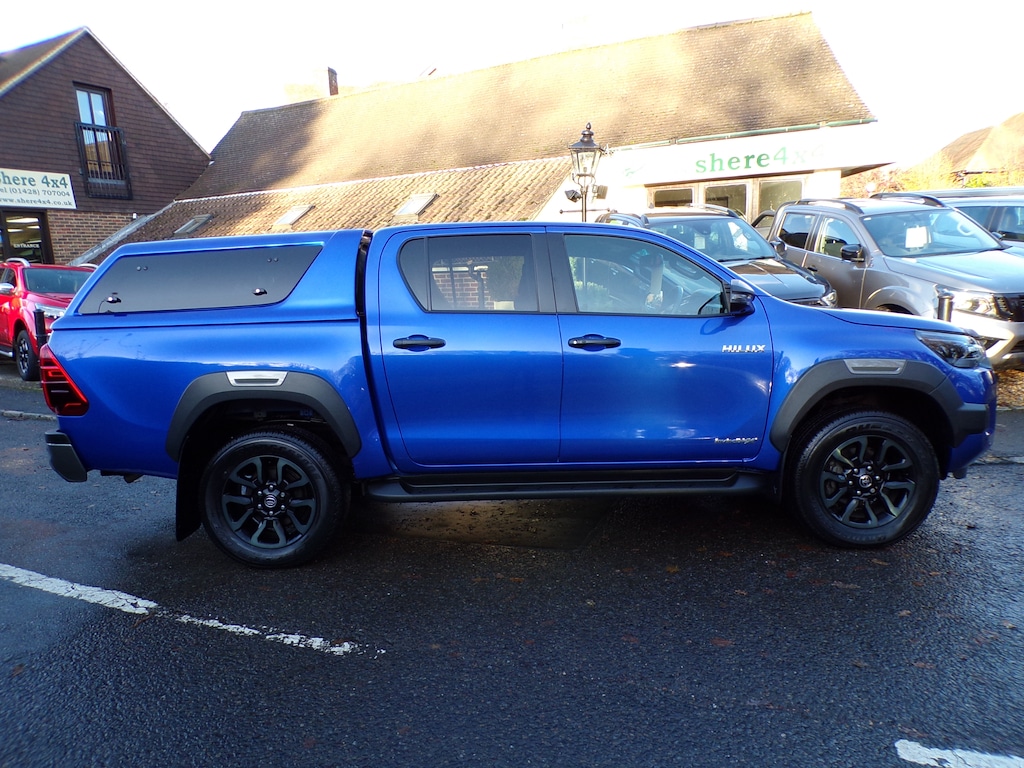 Used Toyota Hilux 2023 for sale - 76738537: Photo 11