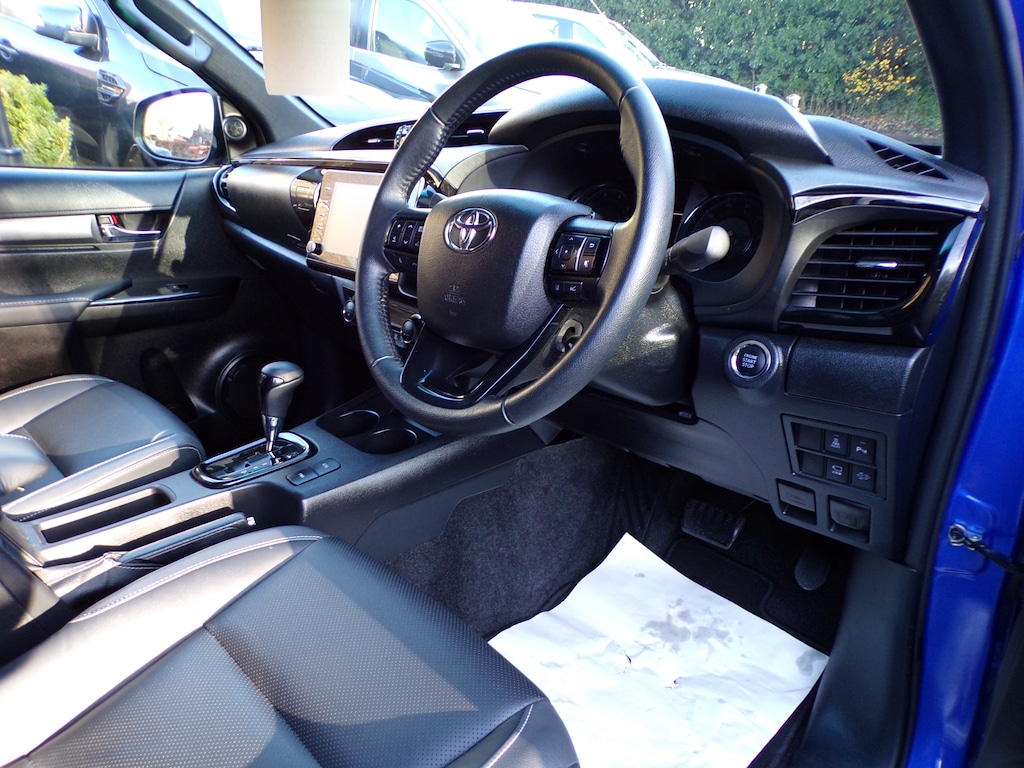 Used Toyota Hilux 2023 for sale - 76738537: Photo 22