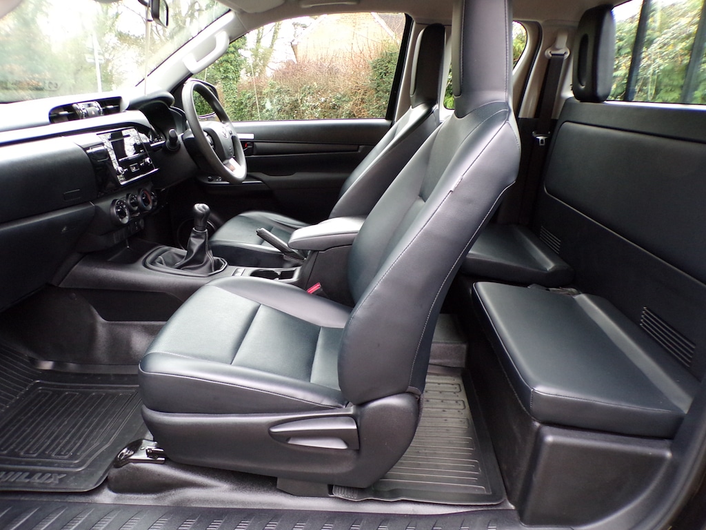 Used Toyota Hilux 2021 for sale - 76948709: Photo 24