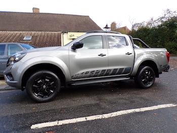 Used Nissan Navara 2021 for sale - 76322126: Photo