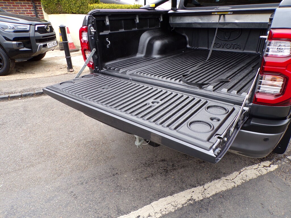 Used Toyota Hilux 2022 for sale - 78067280: Photo 17