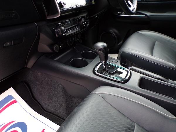 Used Toyota Hilux 2023 for sale - 76131021: Photo 23