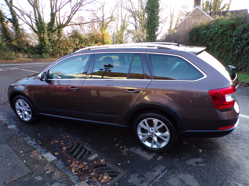Used Skoda Octavia 2015 for sale - 76861993: Photo 4