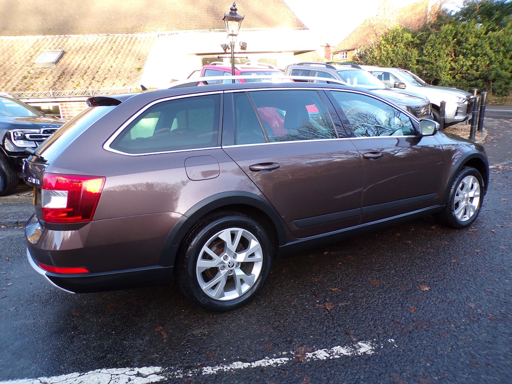 Used Skoda Octavia 2015 for sale - 76861993: Photo 5