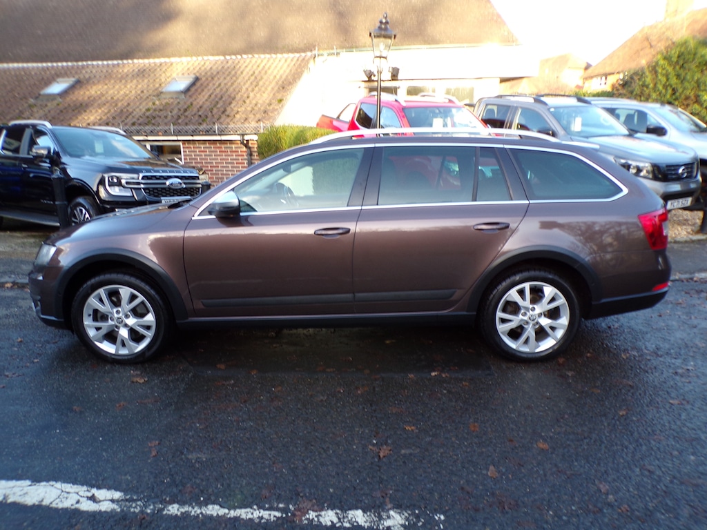 Used Skoda Octavia 2015 for sale - 76861993: Photo 7