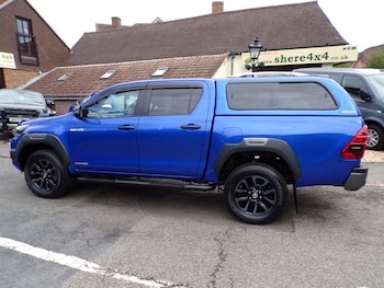 Used Toyota Hilux 2023 for sale - 75572242: Photo