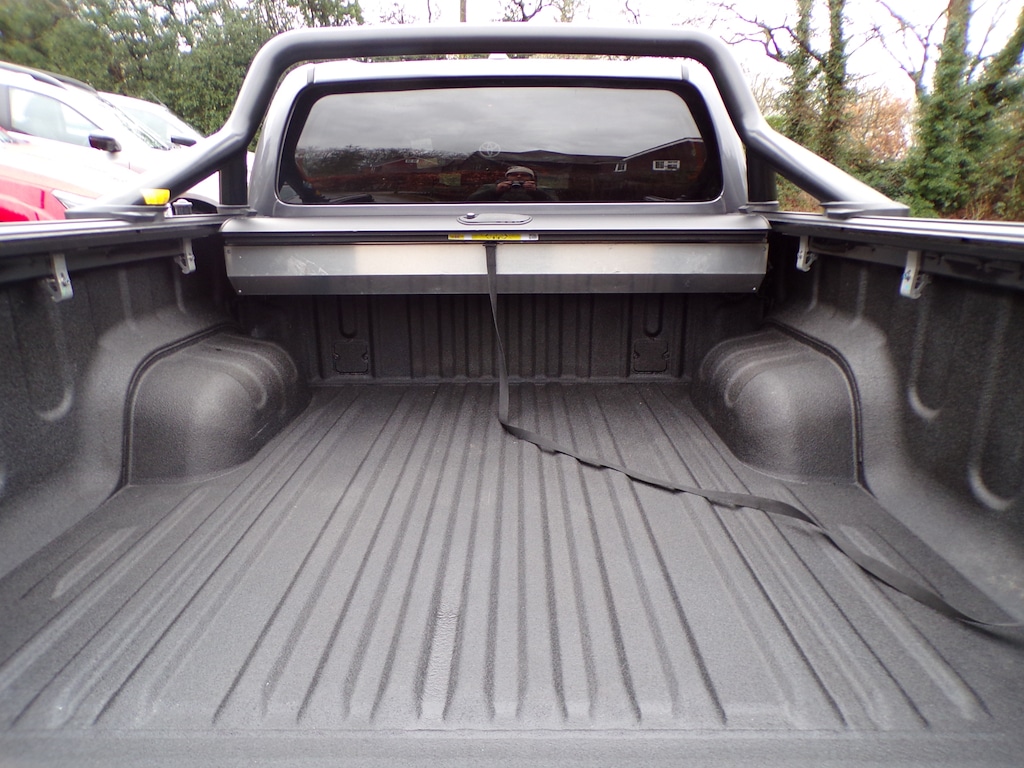 Used Toyota Hilux 2023 for sale - 77293767: Photo 14