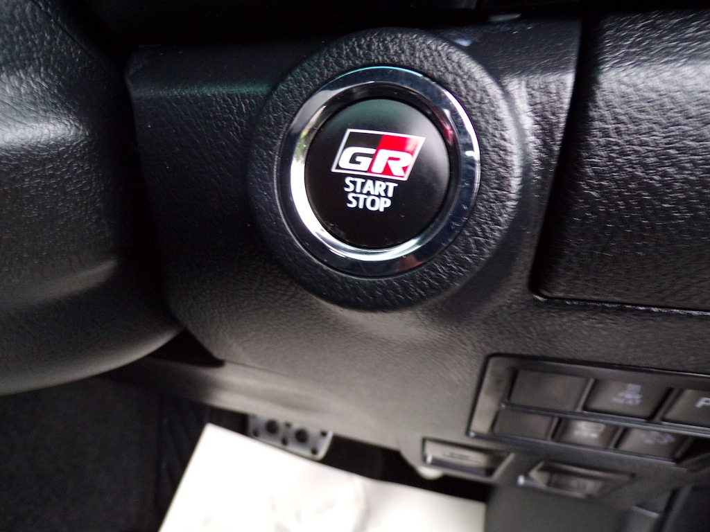 Used Toyota Hilux 2023 for sale - 77293767: Photo 19