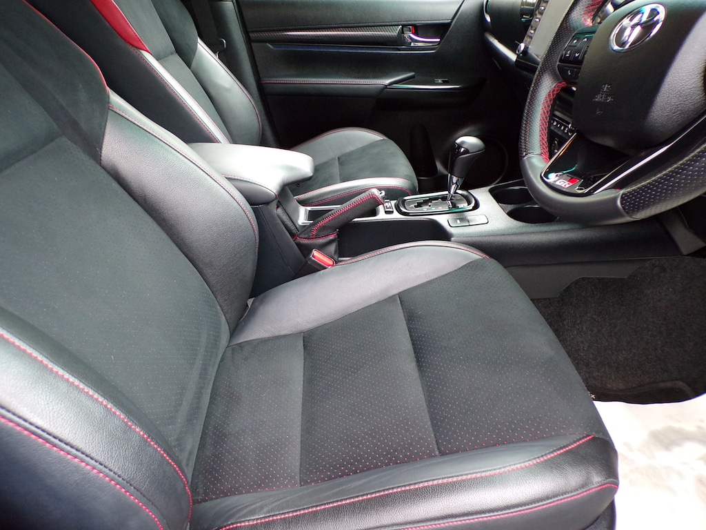 Used Toyota Hilux 2023 for sale - 77293767: Photo 23