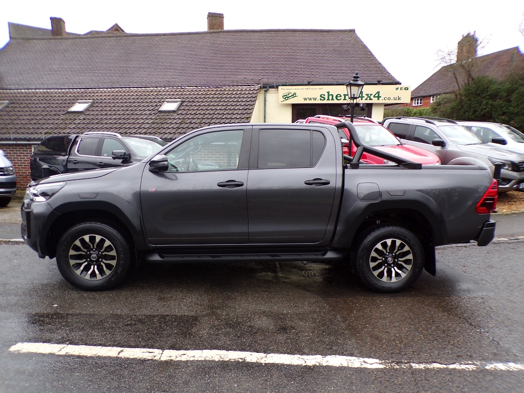 Used Toyota Hilux 2023 for sale - 77293767: Photo 8