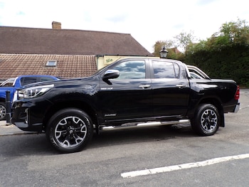 Used Toyota Hilux 2018 for sale - 75572402: Photo