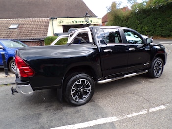 Used Toyota Hilux 2018 for sale - 75572402: Photo