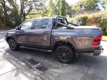 Used Toyota Hilux 2023 for sale - 79809618: Photo