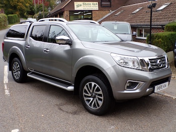 Nissan - Navara