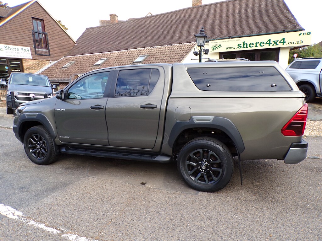 Used Toyota Hilux 2023 for sale - 78094900: Photo 6