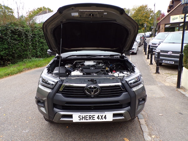 Used Toyota Hilux 2023 for sale - 76240979: Photo 10