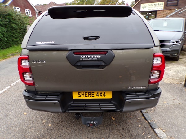 Used Toyota Hilux 2023 for sale - 76240979: Photo 11