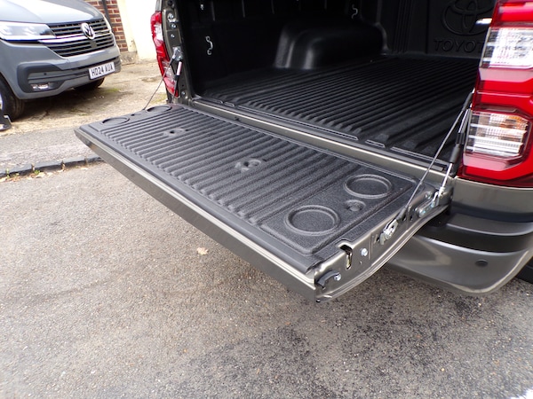 Used Toyota Hilux 2023 for sale - 76240979: Photo 29