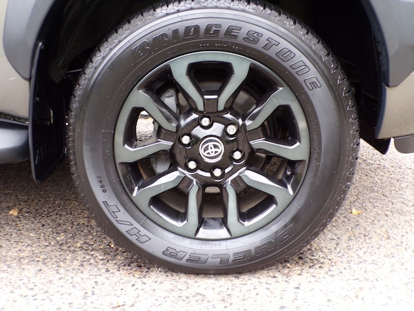 Used Toyota Hilux 2023 for sale - 76240979: Photo 32