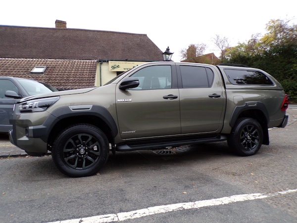 Used Toyota Hilux 2023 for sale - 76240979: Photo 3