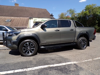 Used Toyota Hilux 2023 for sale - 79177071: Photo